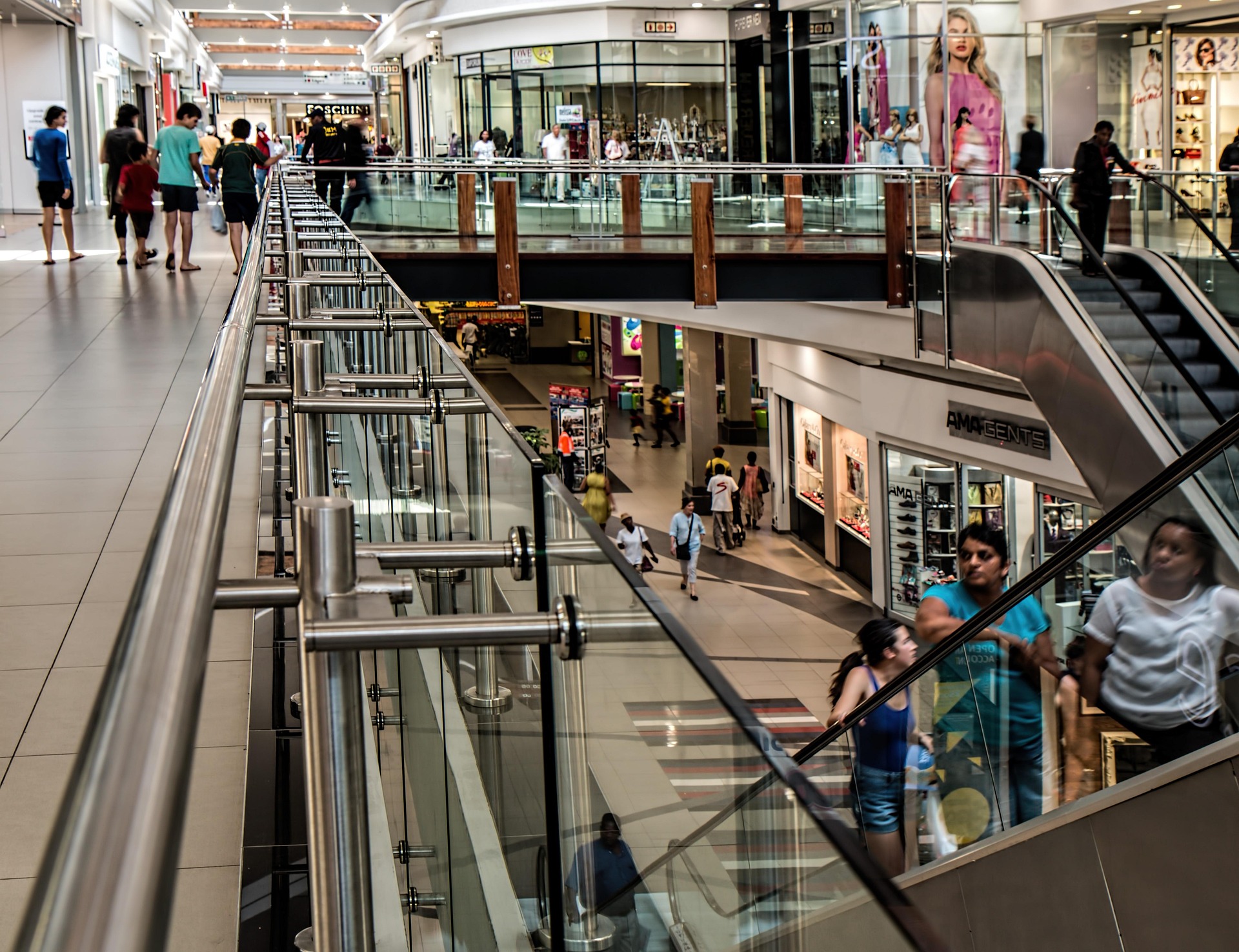 stevepb shopping mall 509536 1920.